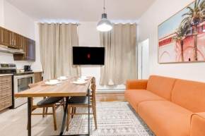 M11 - The Cozy Suite 2BR Prime Location Downtown Montreal